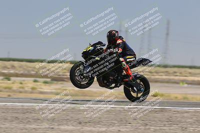 media/Aug-03-2025-TrackDaz (Sun) [[bf4a71acf9]]/A Group/12pm (Wheelie Bump)/